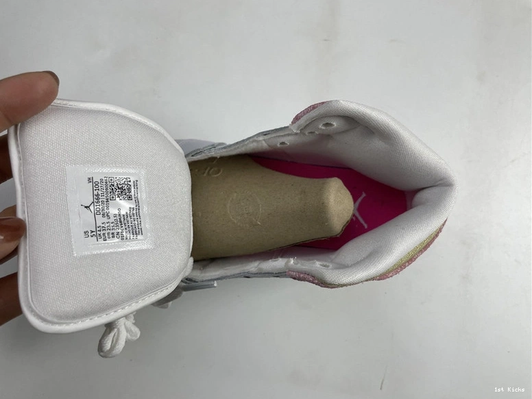 Paint DD1666-100 Drip (GS) Jordan 1 - Mid 0427